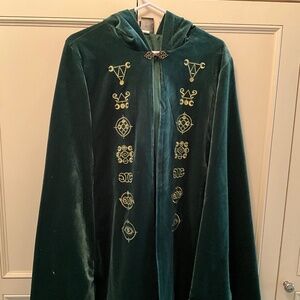 Rare Disney Her Universe Hocus Pocus Short Velvet Cape Winnifred Sanderson